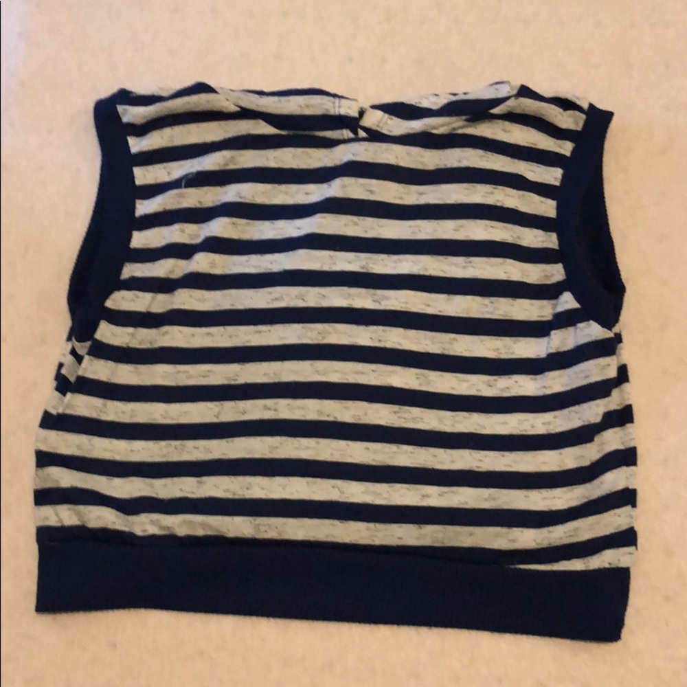 NYC crop top with hood
